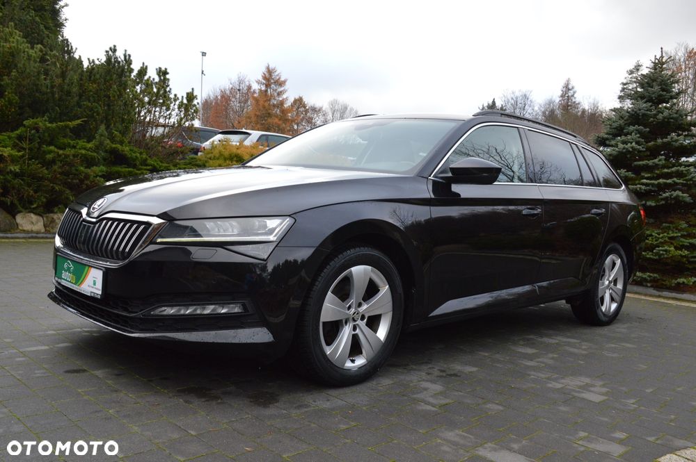Skoda Superb 2.0 TDI SCR Sportline DSG - 2