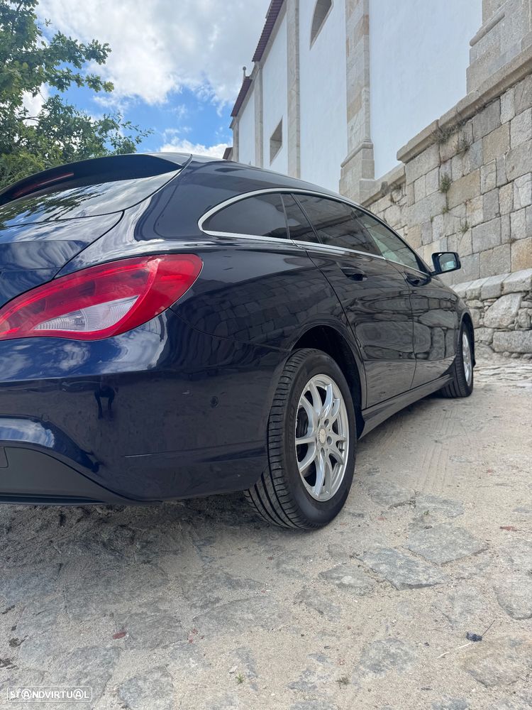 Mercedes-Benz CLA 180 d Shooting Brake - 32
