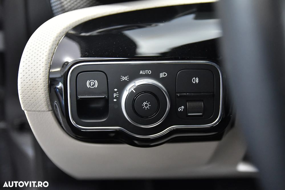 Mercedes-Benz A 250 e 8G-DCT - 14