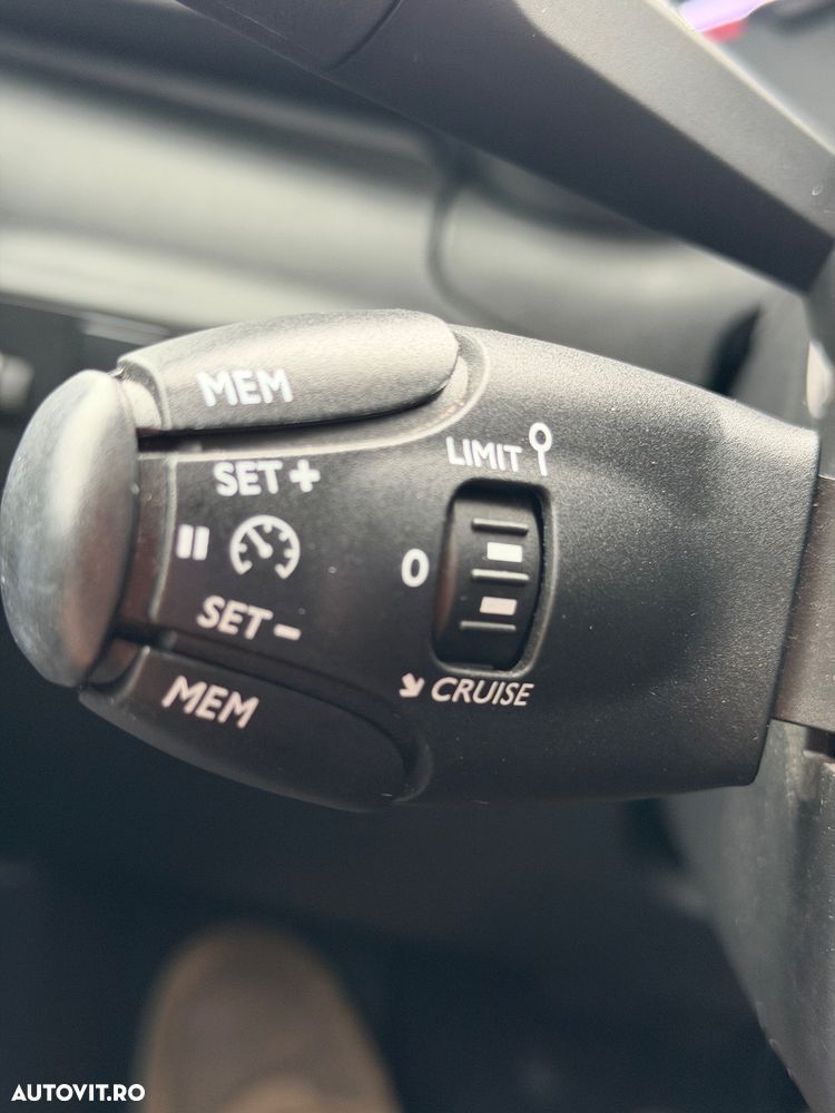 Citroën C3 1.2 PureTech 110 S&S EAT6 MAX - 12