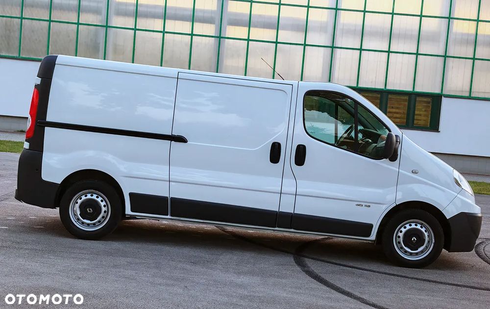 Renault TRAFIC - 8