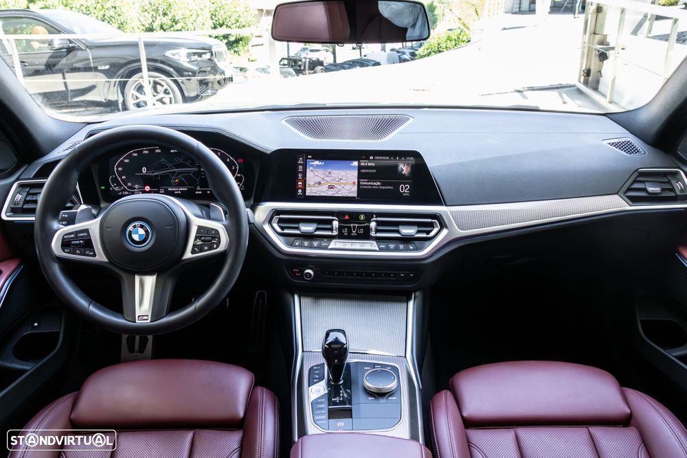 BMW 330 e Pack Desportivo M Pro Auto - 15