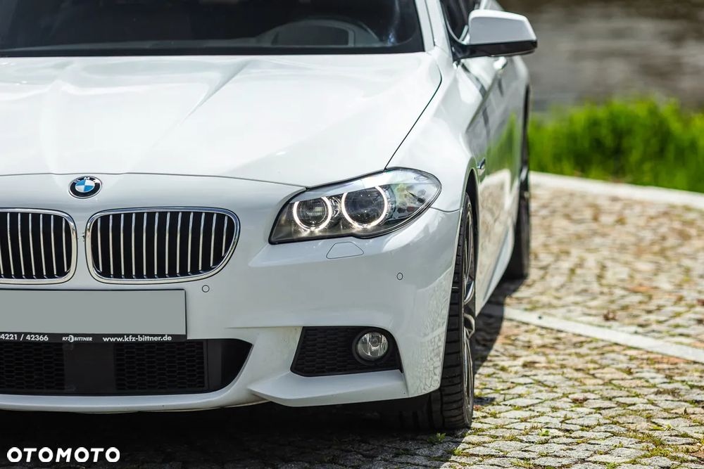 BMW Seria 5 525d - 2