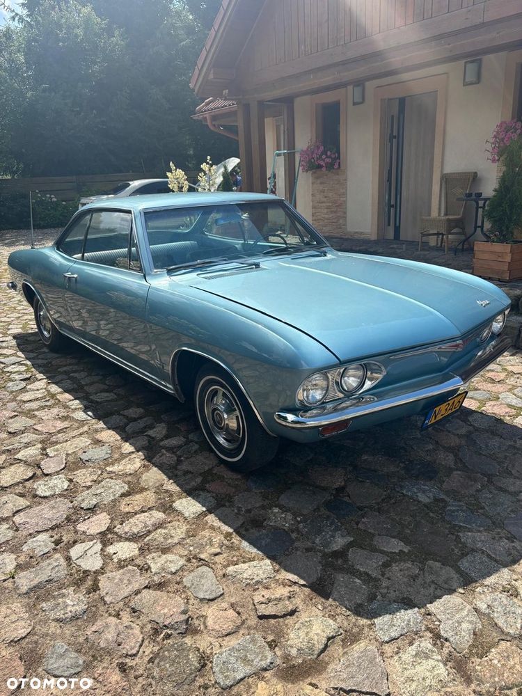 Chevrolet Corvair - 10