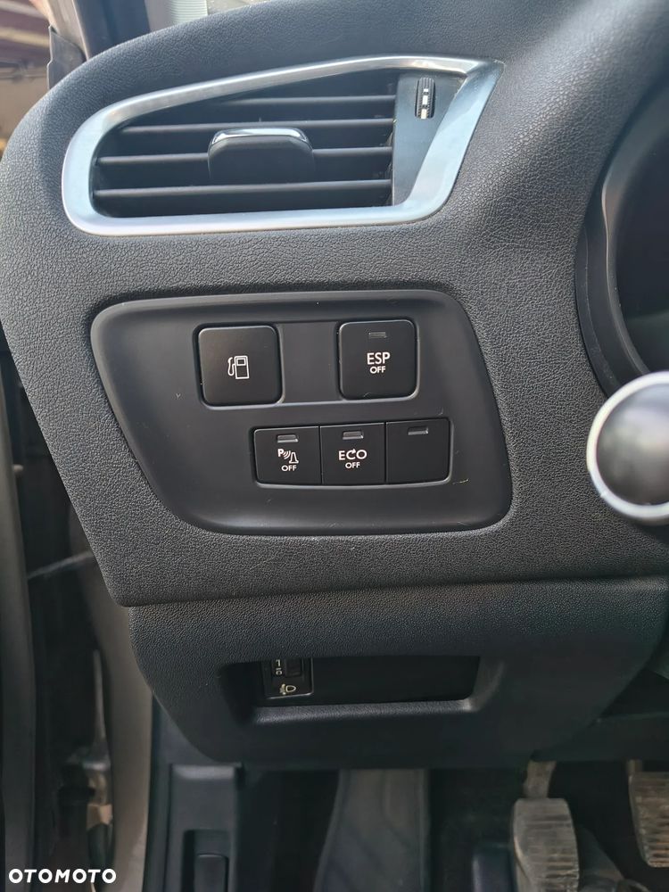 Citroën C4 1.6 HDi Exclusive - 8
