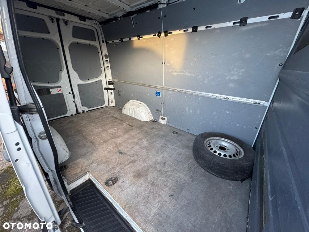 Mercedes-Benz Sprinter - 6