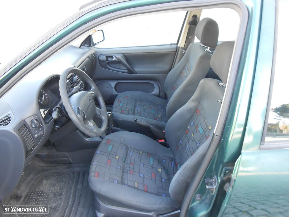 VW Polo 1.0 Fox - 15