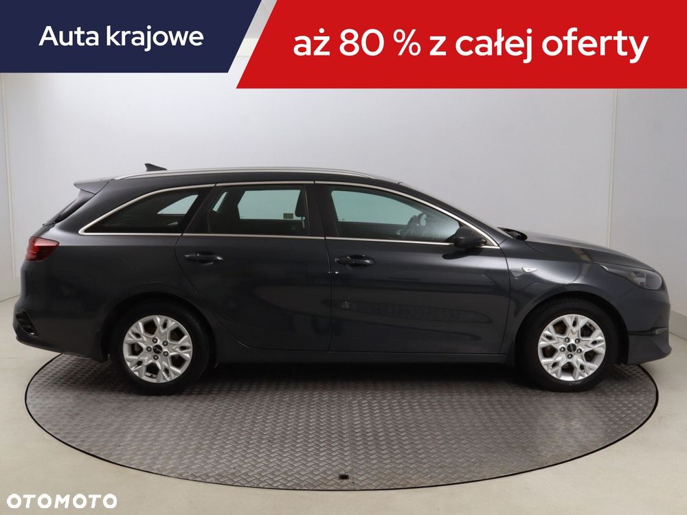 Kia Ceed - 8