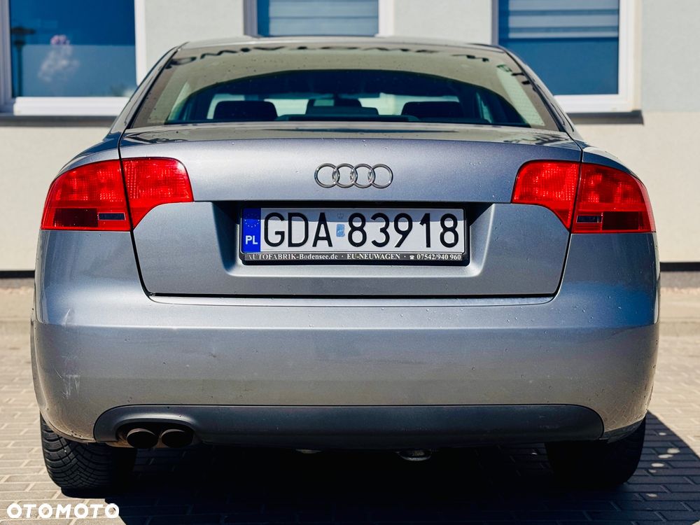 Audi A4 Limousine 2.0 TDI DPF - 9