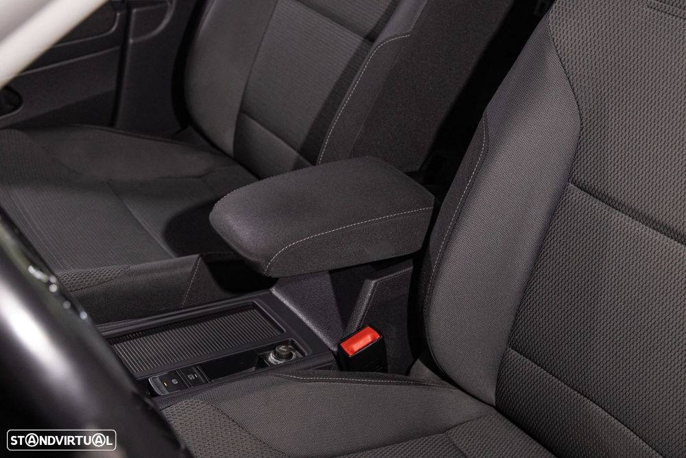 VW Golf Variant 1.0 TSI Confortline - 23