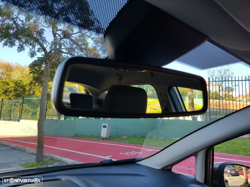 Ford Fiesta 1.6 TDCI Titanium - 46