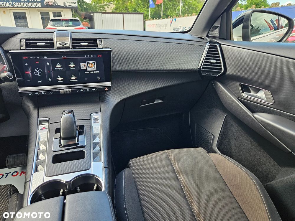 DS Automobiles DS 7 Crossback 1.6 E-Tense So Chic - 24