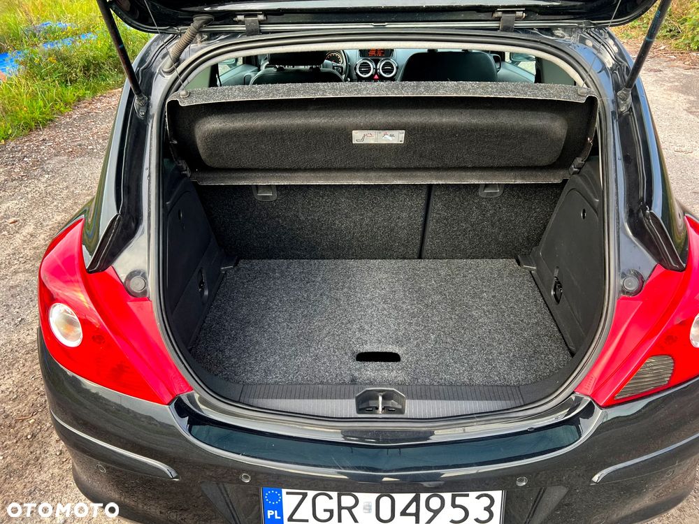 Opel Corsa 1.4 16V Cosmo - 18