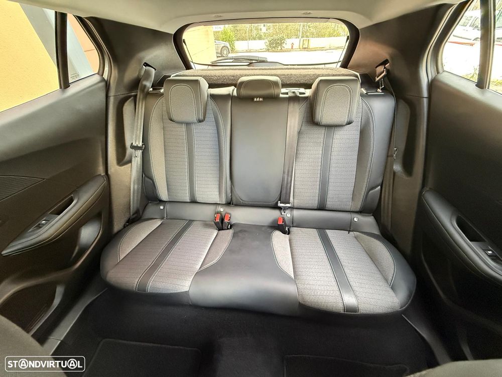 Peugeot 2008 PureTech 130 EAT8 Allure Pack - 26