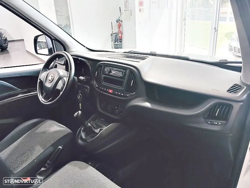 Fiat Doblo 1.3 MJ Easy  3Lugares - 11