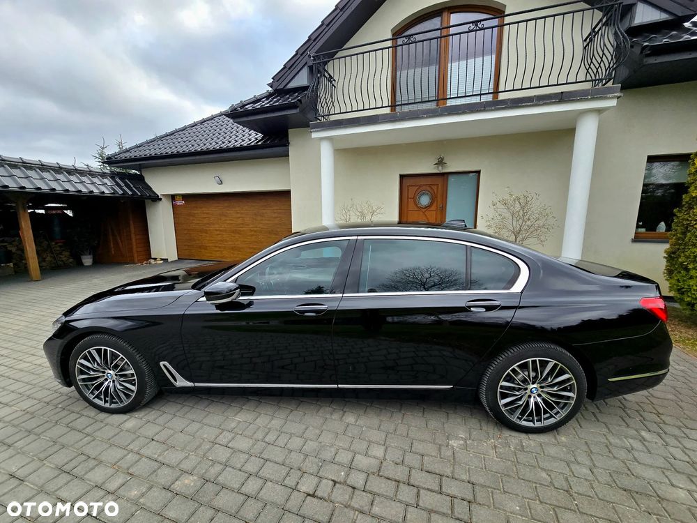 BMW Seria 7 740Li - 8