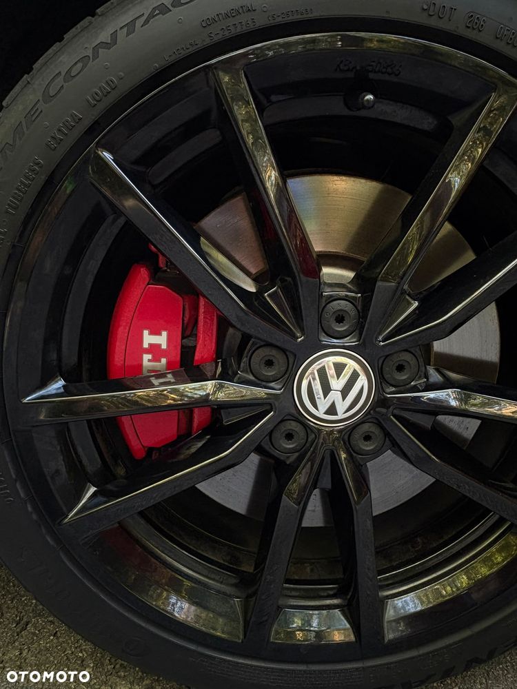 Volkswagen Golf - 9