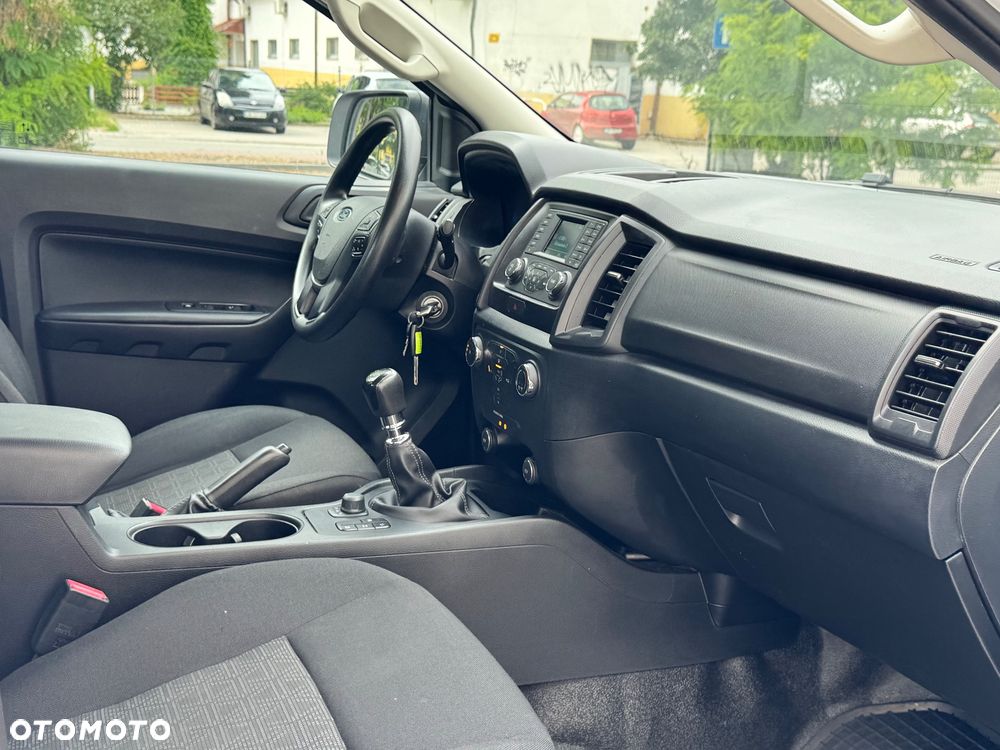 Ford Ranger 2.0 EcoBlue 4x4 DC XLT - 24