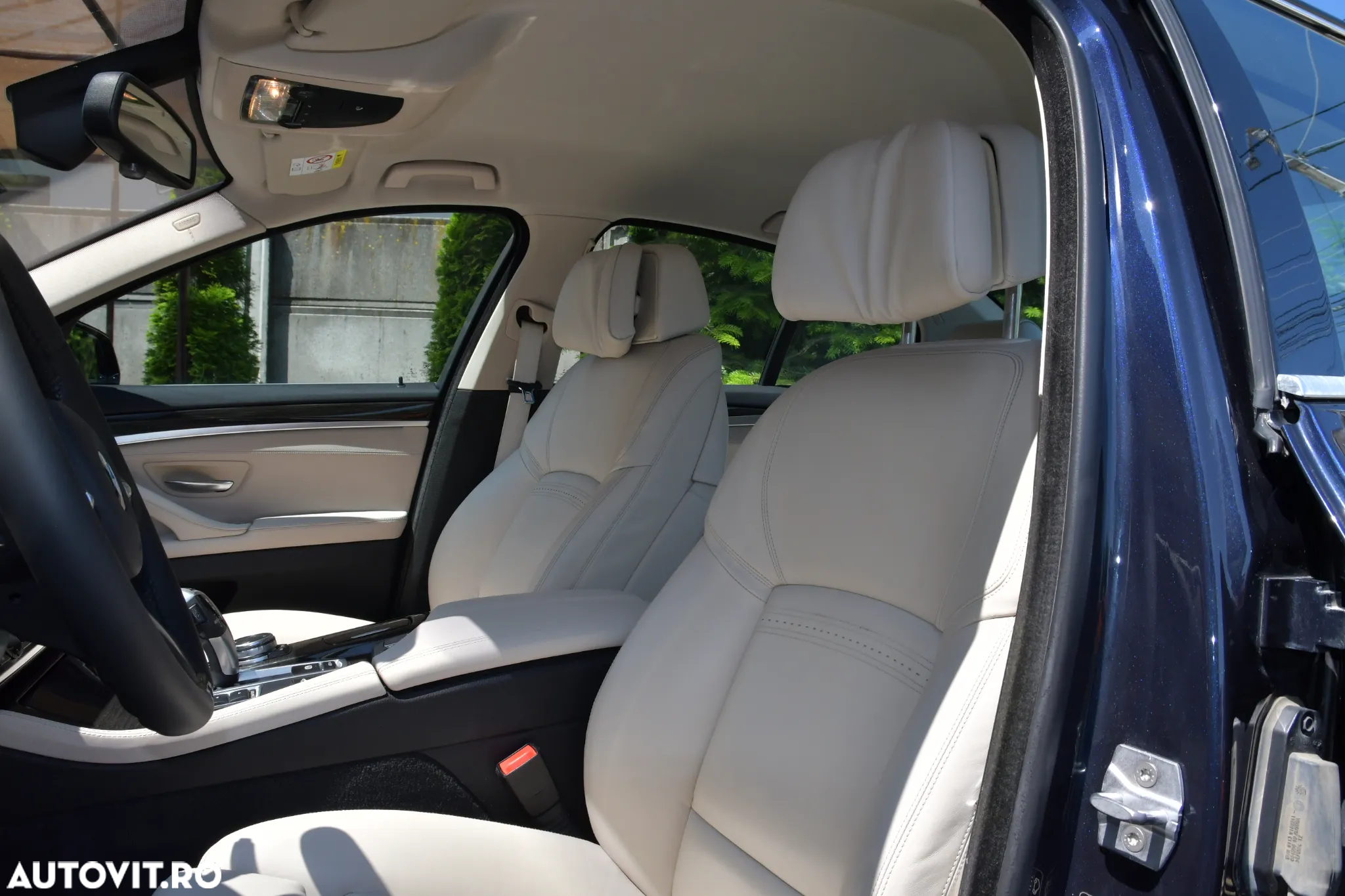 BMW Seria 5 520d xDrive AT - 5