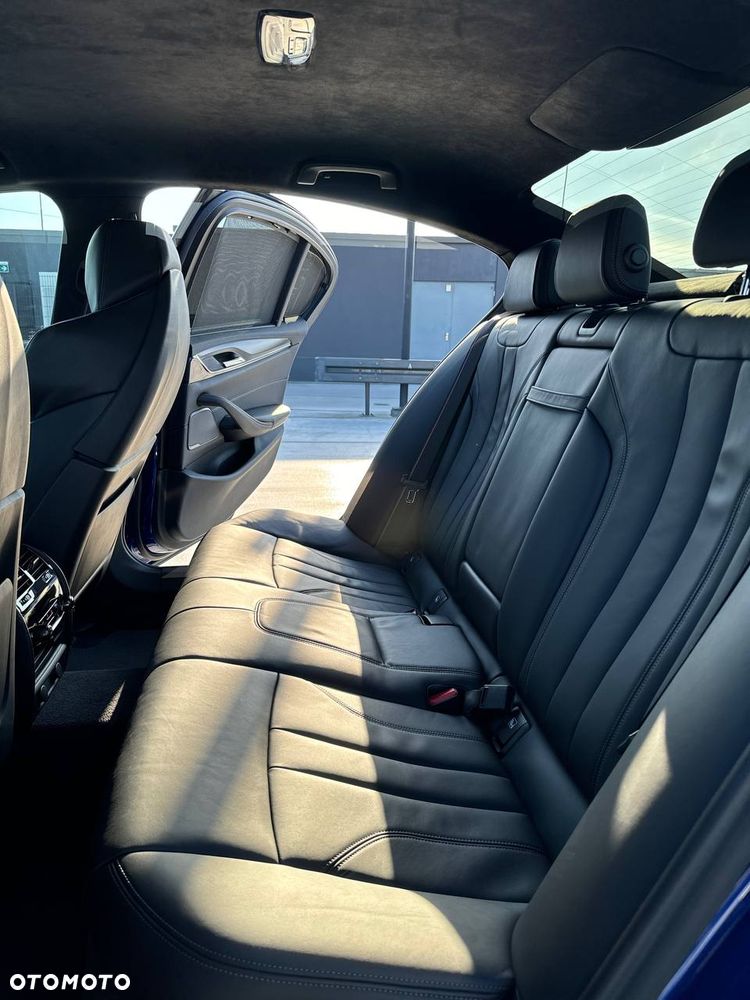 BMW M5 Standard - 11
