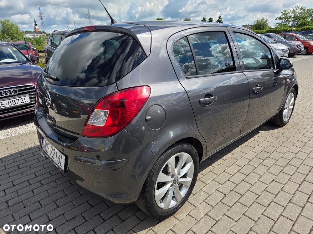 Opel Corsa 1.4 16V 150 Jahre - 5