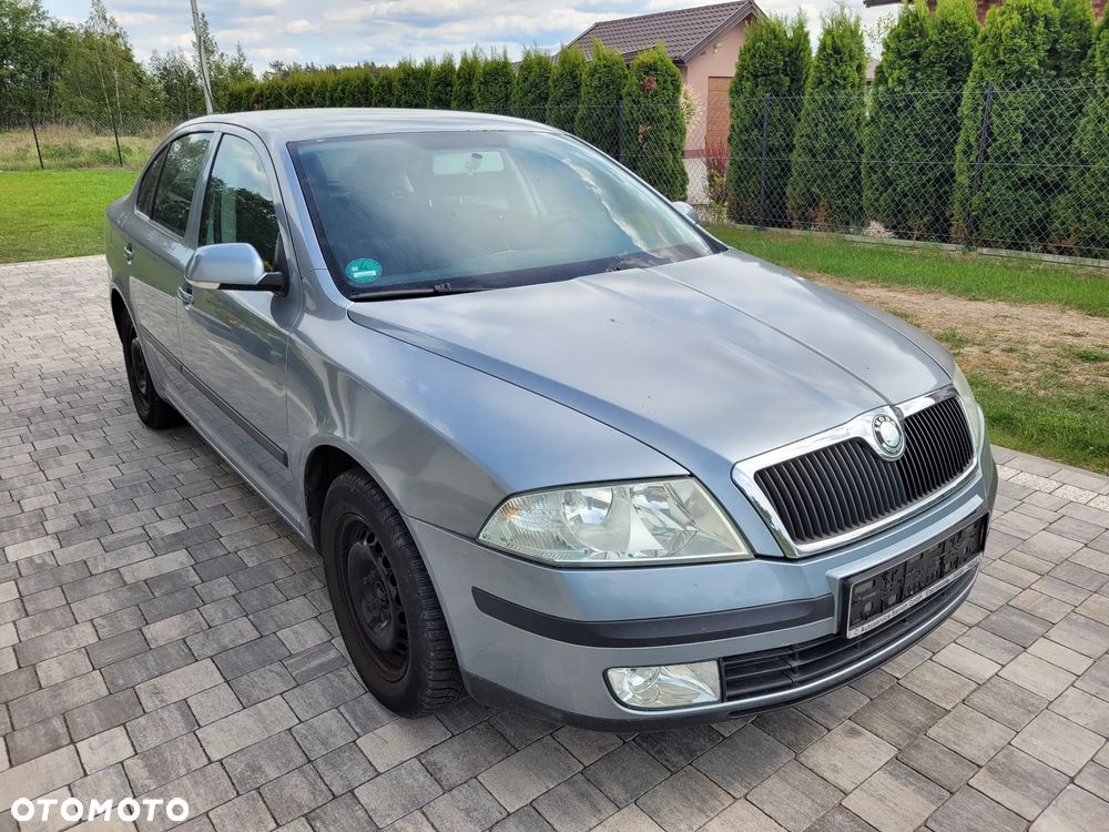 Skoda Octavia 1.6 Ambiente - 1