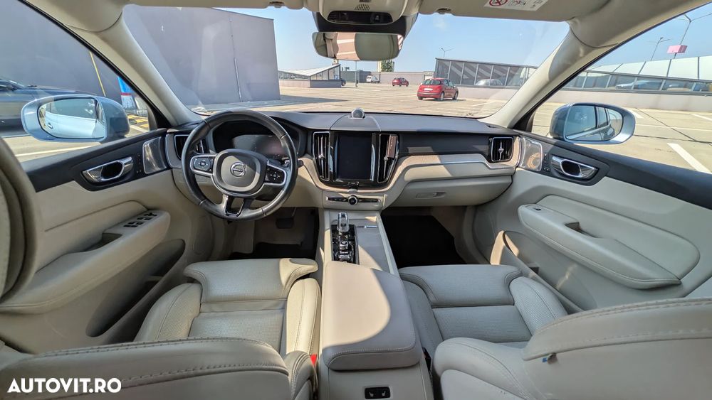 Volvo XC 60 - 6