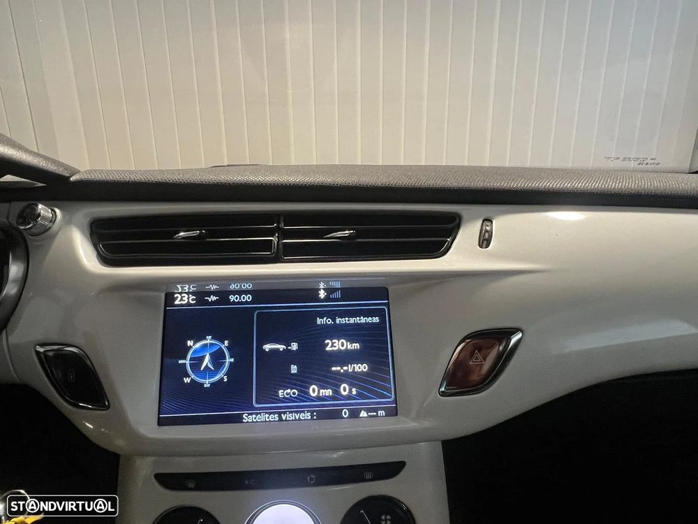 Citroën DS3 1.6 e-HDi So Chic ETG6 - 9