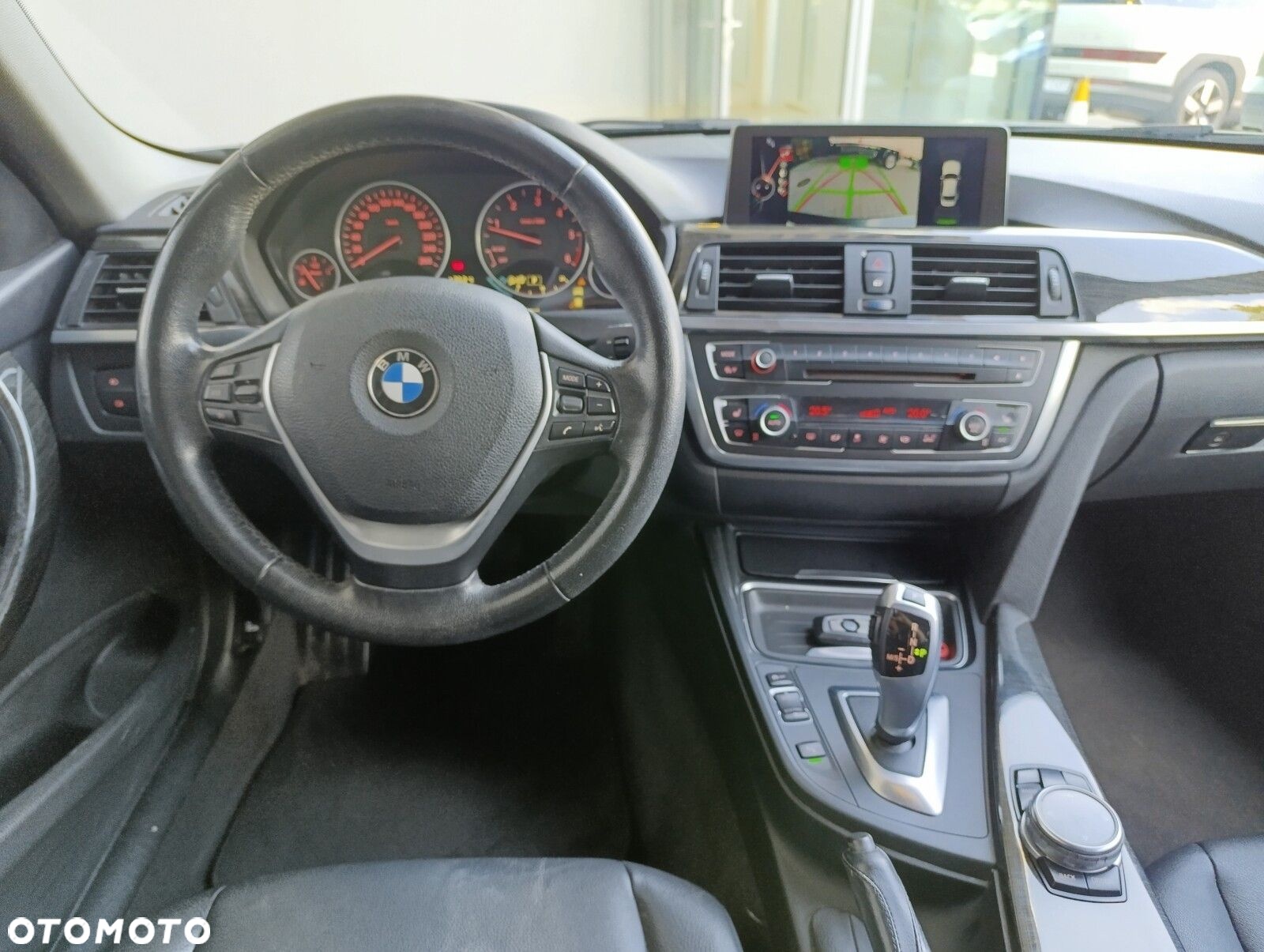 BMW Seria 3 - 16