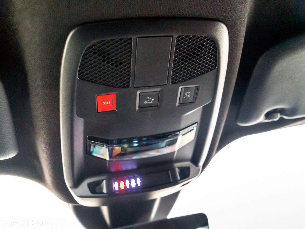 Alfa Romeo Junior 1.2 mHEV Ibrida Speciale eDCT - 31