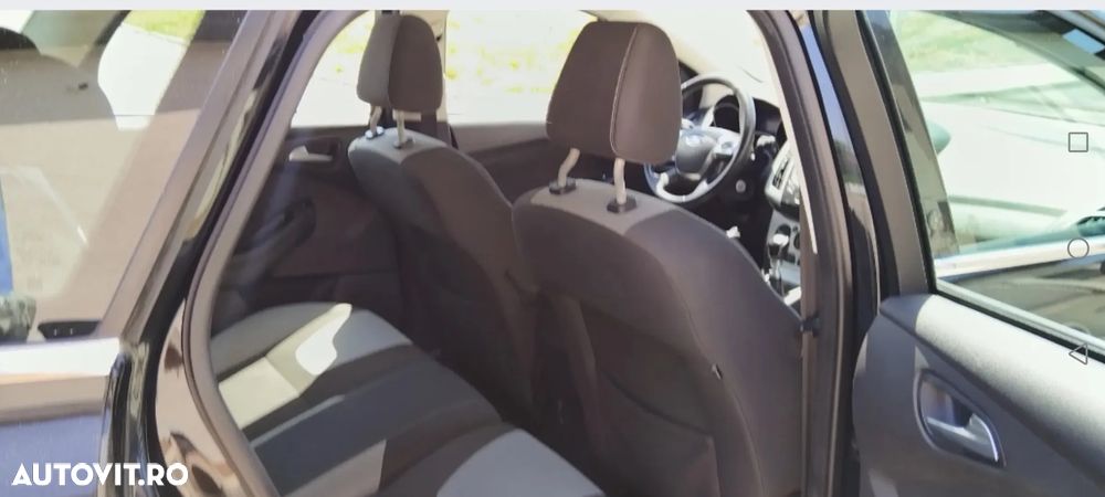 Ford Focus 1.6 TDCI DPF Titanium - 8