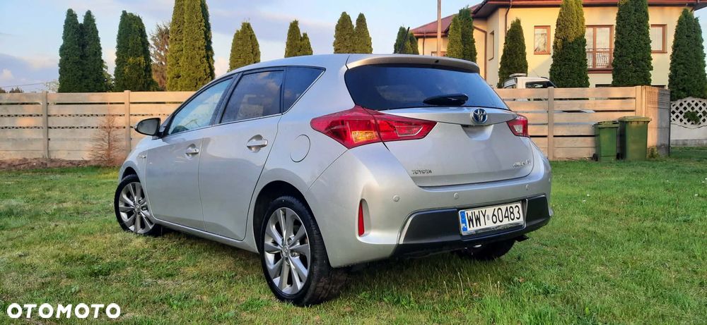 Toyota Auris 1.8 HSD Luna - 8