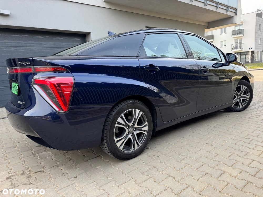 Toyota Mirai - 13