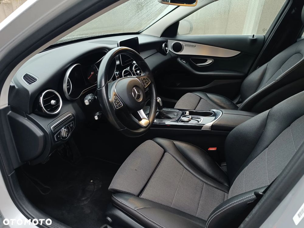 Mercedes-Benz Klasa C 180 Avantgarde - 10