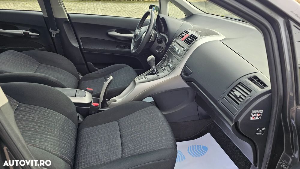Toyota Auris 1.6 L Valvematic CVT Luna - 15