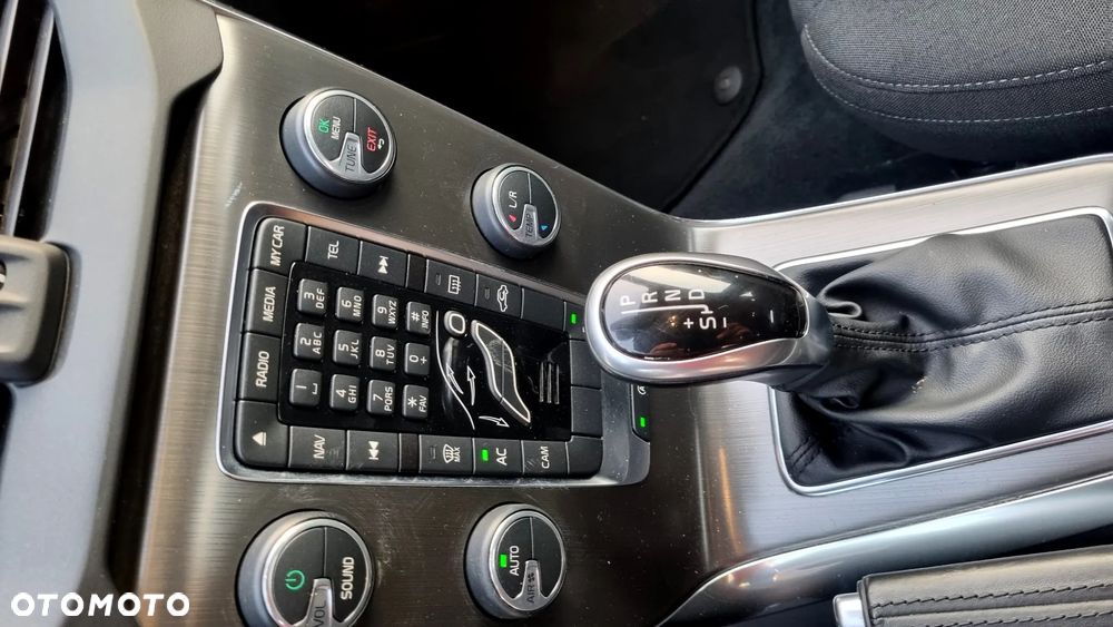 Volvo V40 Cross Country D3 Geartronic Kinetic - 27