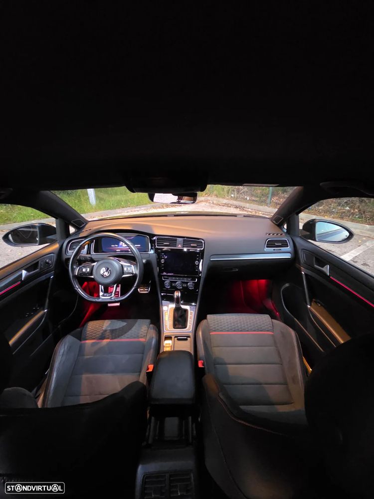 VW Golf 2.0 TSI GTI DSG Performance - 17