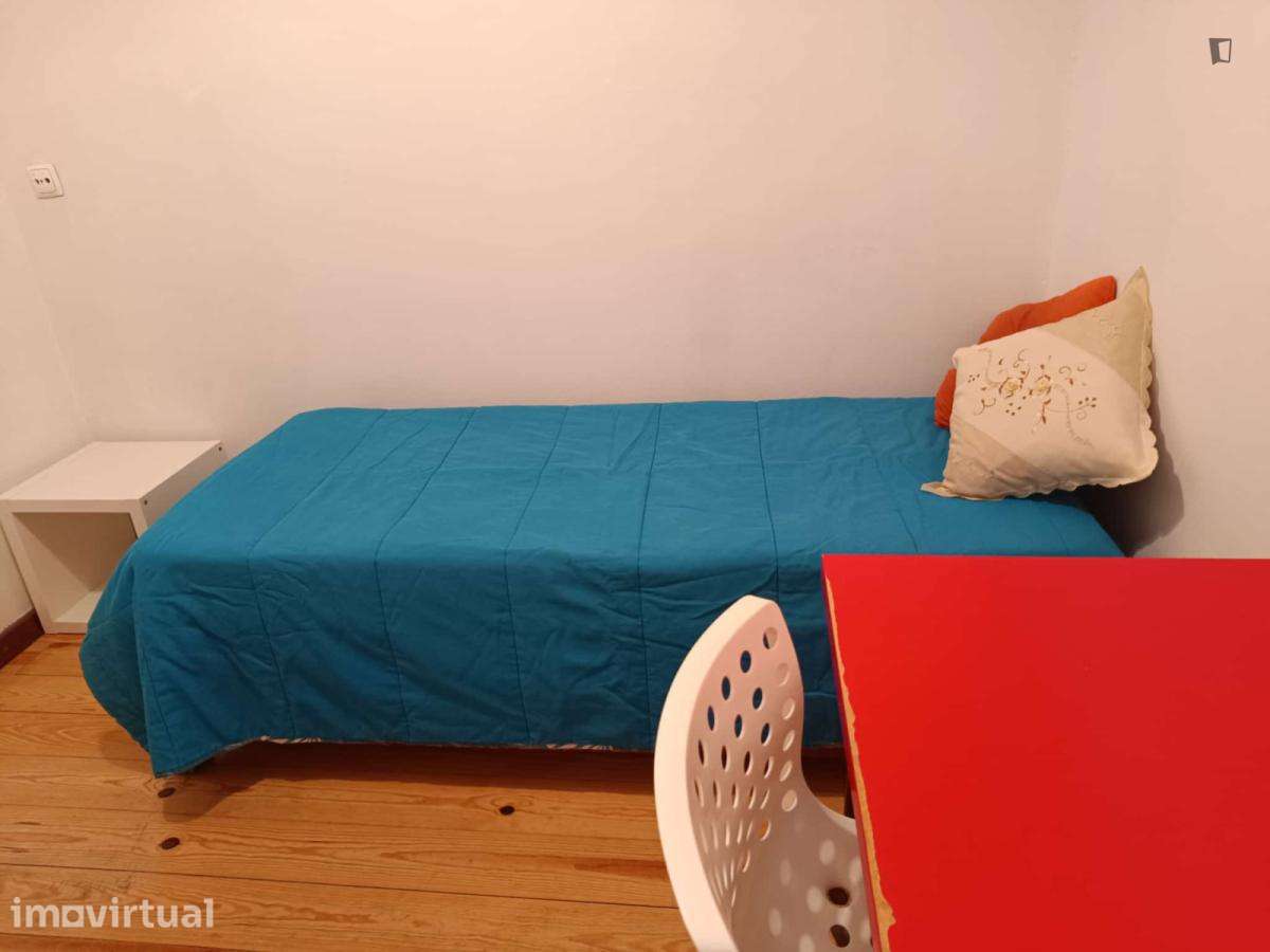Quarto - localizado em Sete Rios Lisbon - Grande imagem: 4/16