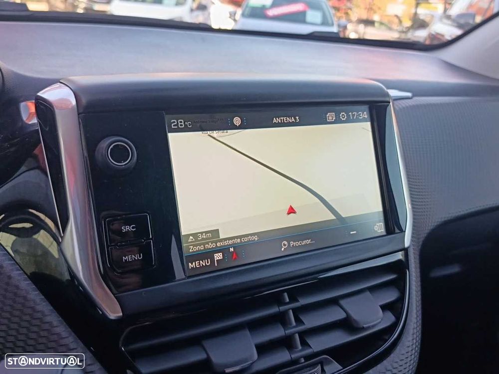 Peugeot 2008 1.2 PureTech Style - 15