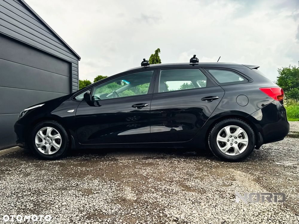 Kia Ceed 1.4 L - 6