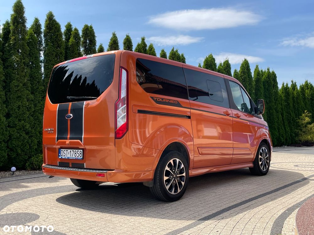 Ford Tourneo Custom - 5