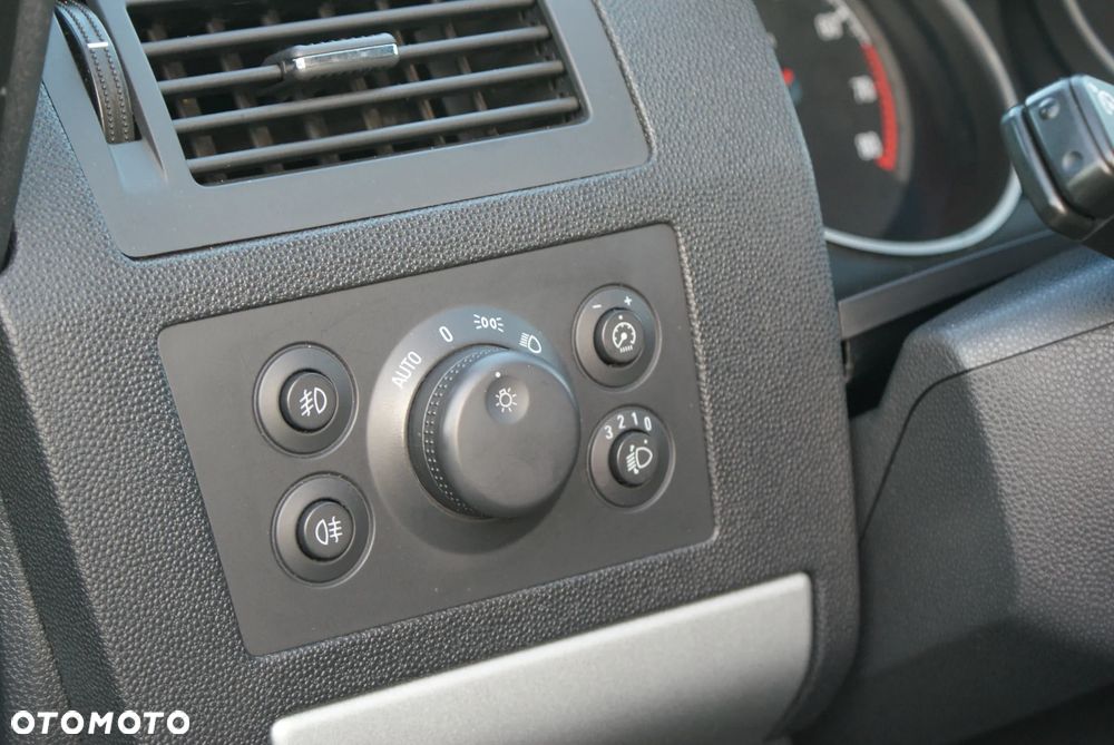 Opel Zafira 1.8 - 10
