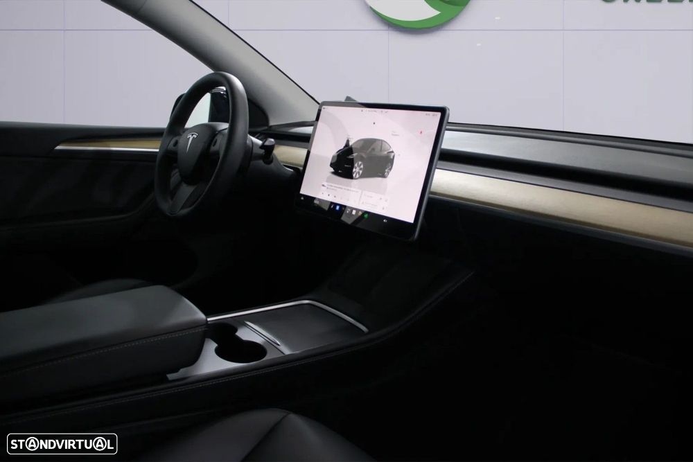 Tesla Model Y Standard - 9