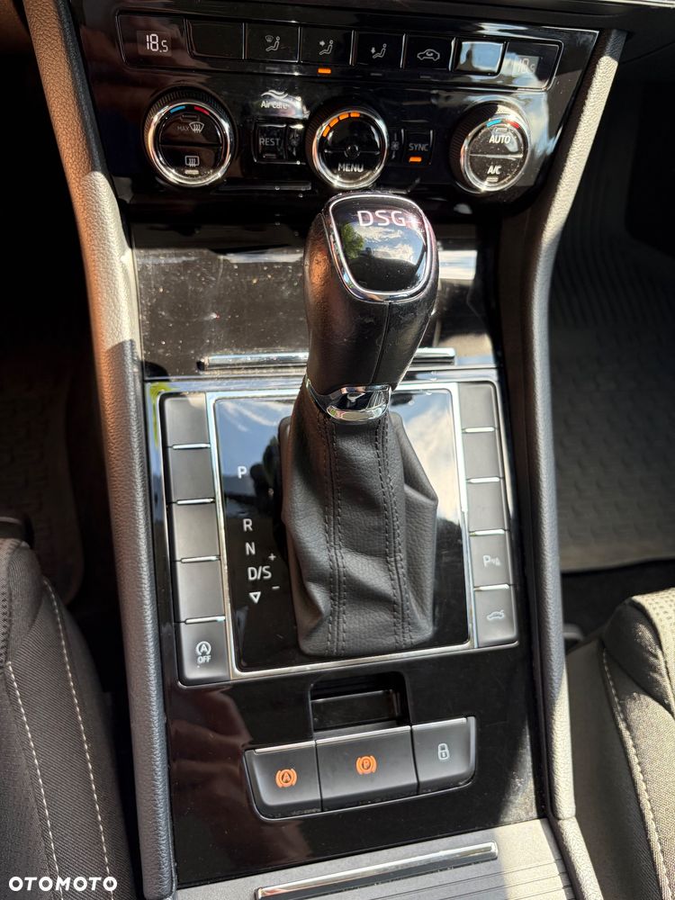 Skoda Superb 1.5 TSI ACT Ambition DSG - 27