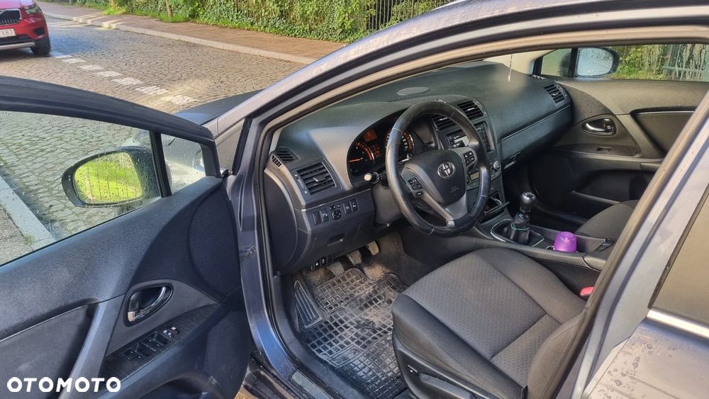 Toyota Avensis Combi 2.0 D-4D Business Edition - 9