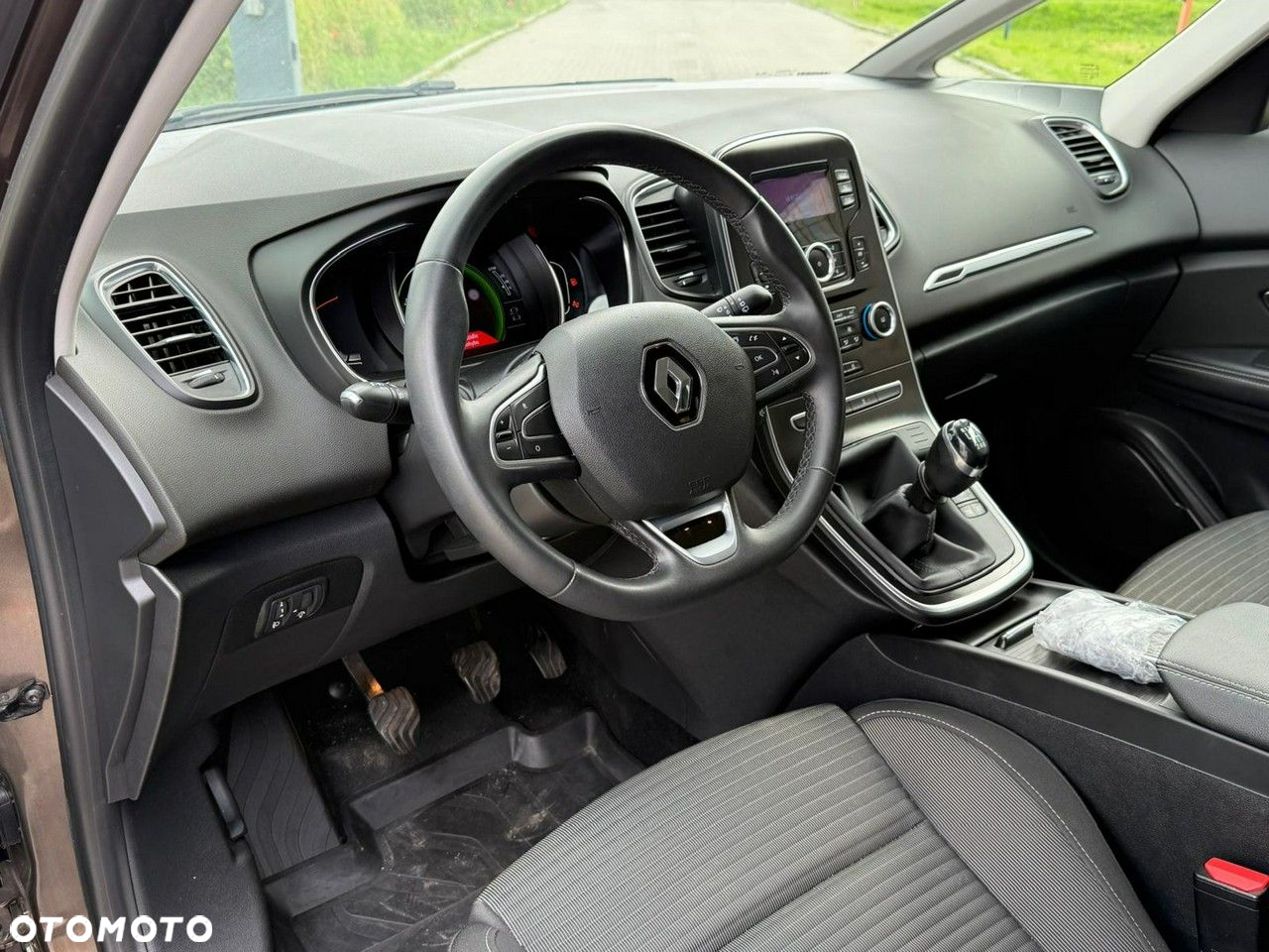 Renault Grand Scenic ENERGY TCe 115 LIMITED - 9