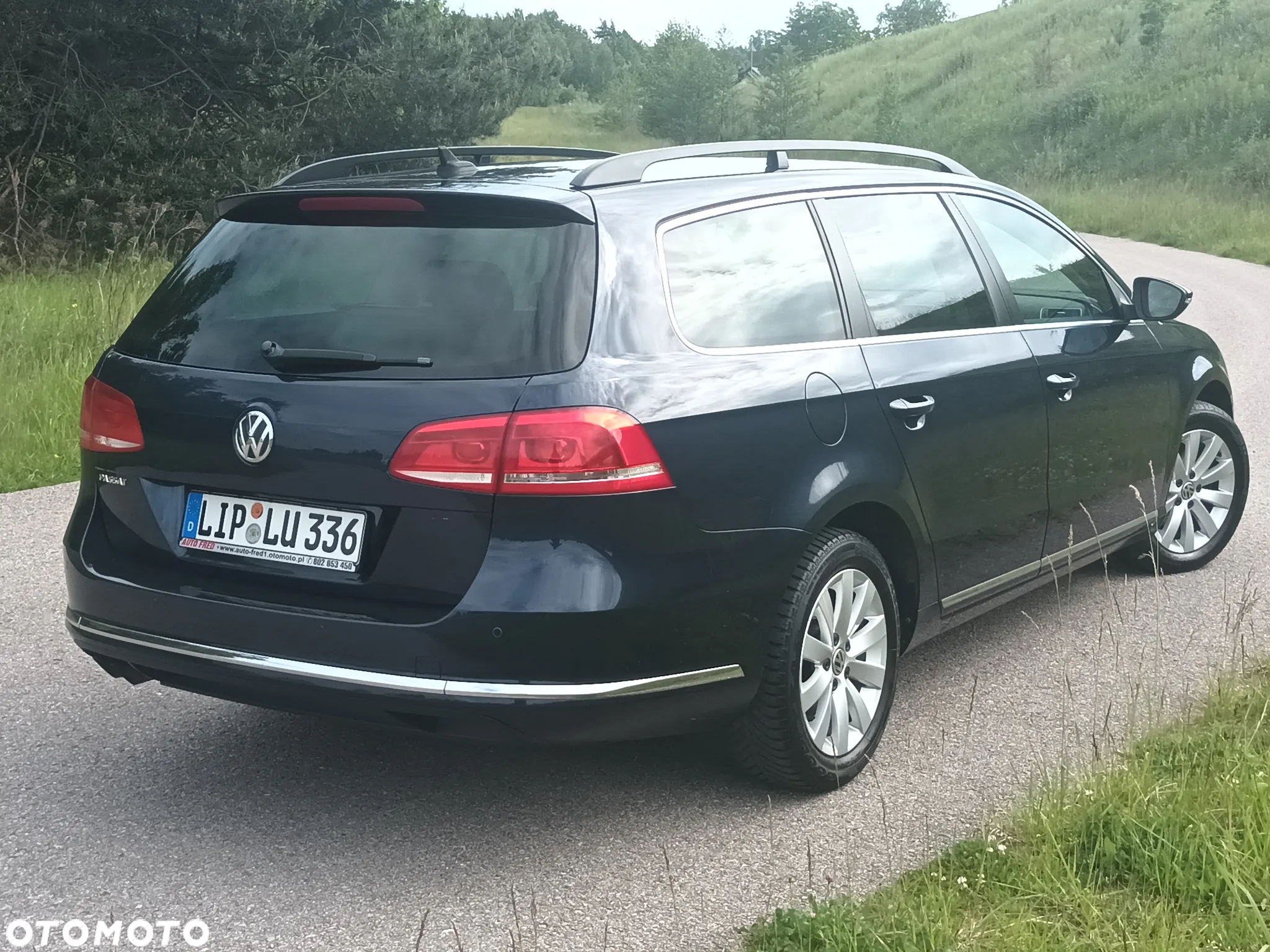 Volkswagen Passat 2.0 TDI Comfortline - 14
