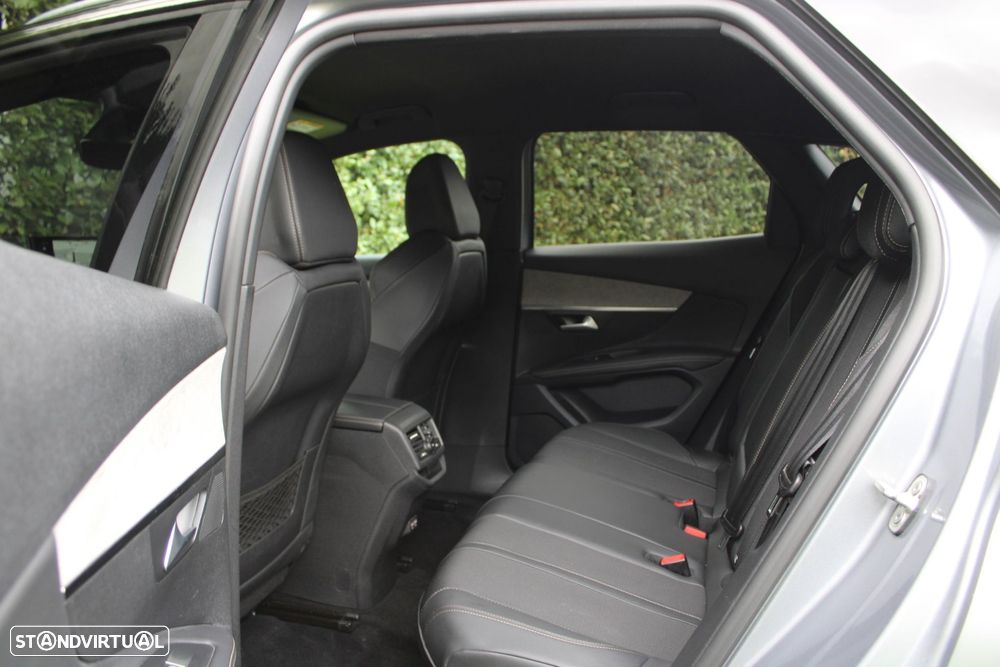 Peugeot 3008 1.2 PureTech GT EAT8 - 6