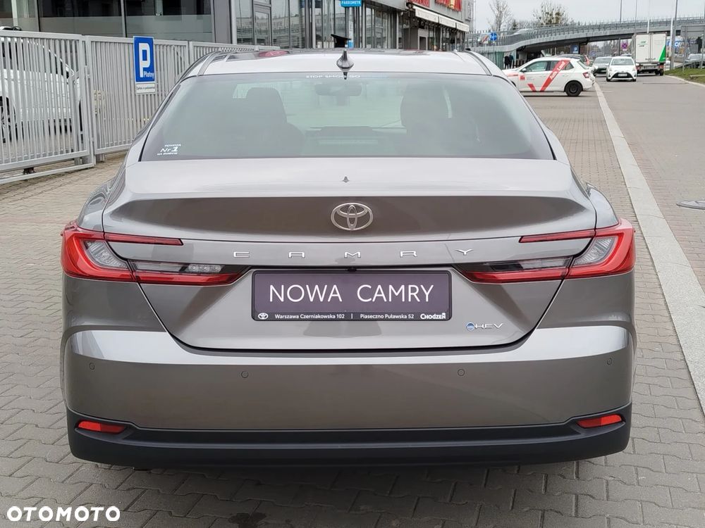 Toyota Camry 2.5 Hybrid Dynamic Force Executive e-CVT - 5