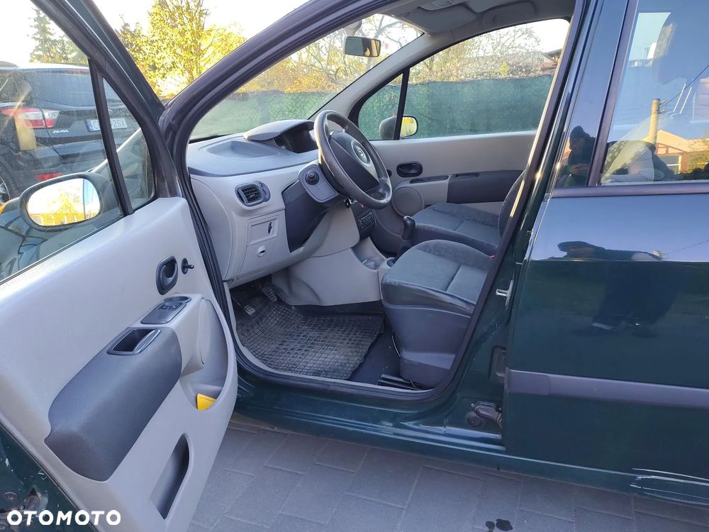 Renault Modus - 12